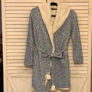 Anthropologie Saturday Sunday Himalayan Sherpa Cozy Hooded Robe